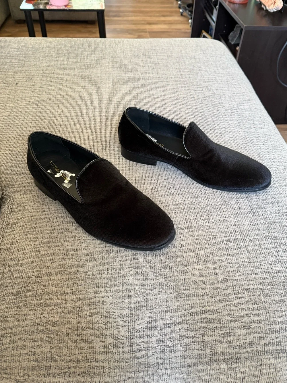 Men’s Vittorio Russo Black Velvet Loafers Size 11